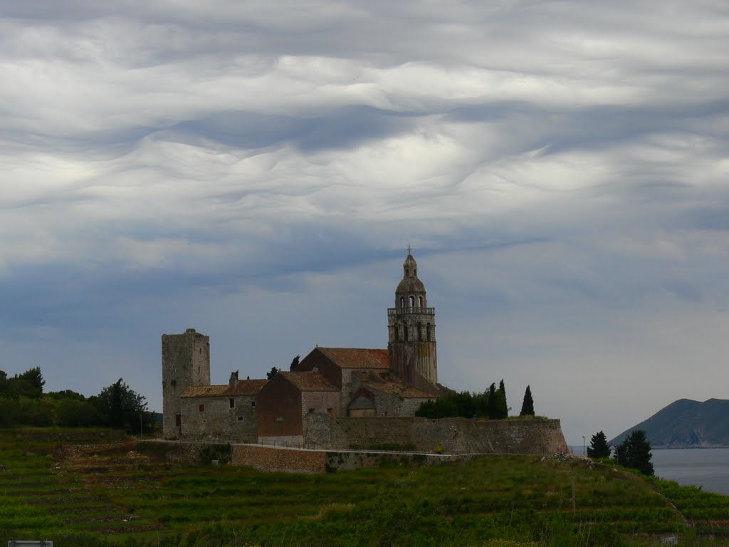 A church near Komiža on Vis island by rskotak