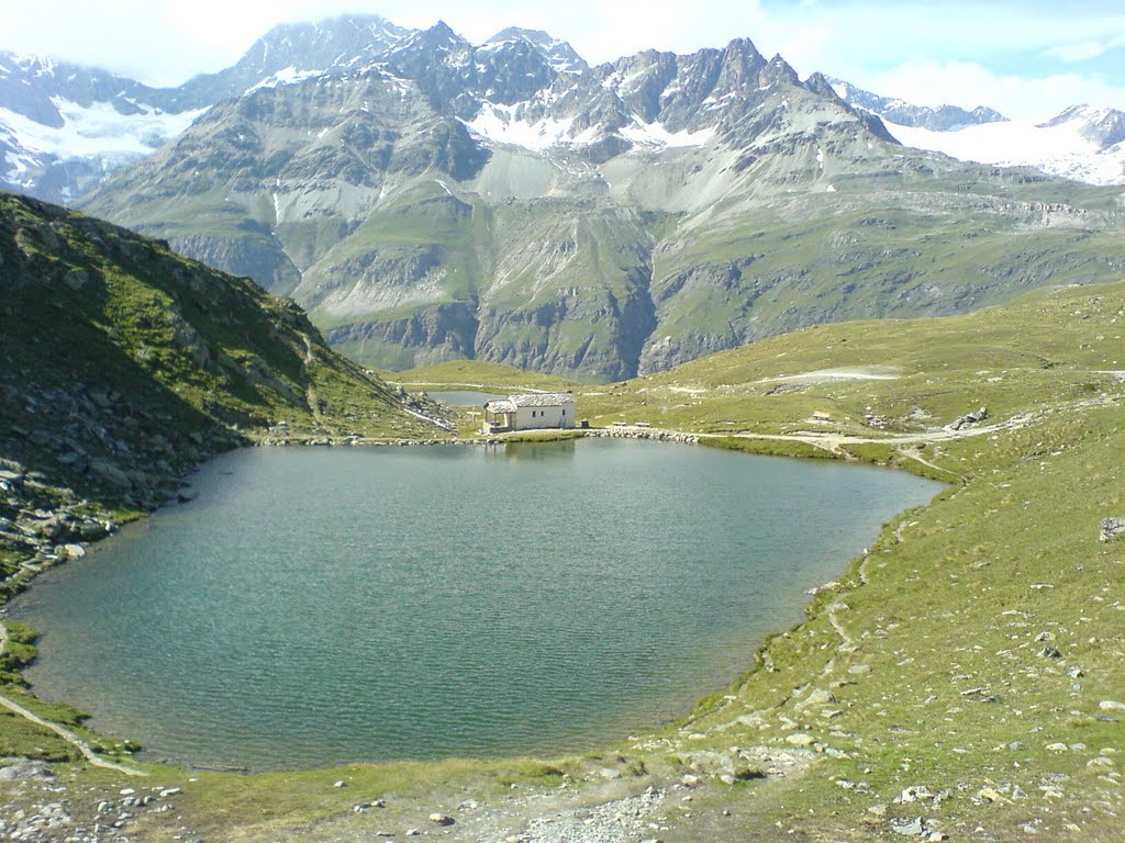 Schwarzsee, Switzerland by Radek Lunak