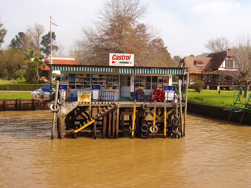 Emporio sul fiume by Gennaro Di Chiaro