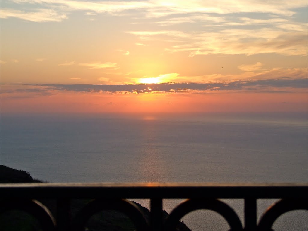 Lipari: dalla balconata di Chiesa Vecchia by Antonio Iacullo