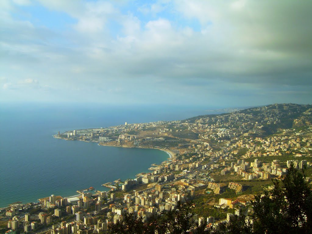 Jounieh by Maurice Papadakis