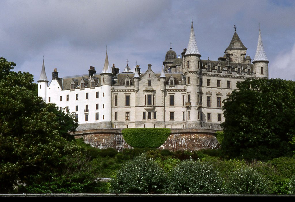 Dunrobin Castle by Andrea Allasio