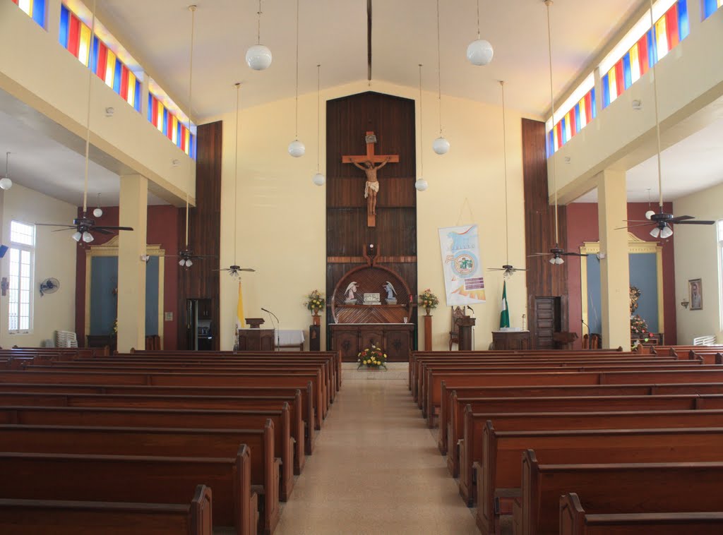 Iglesia Católica-Camuy by Ricardo David Jusino