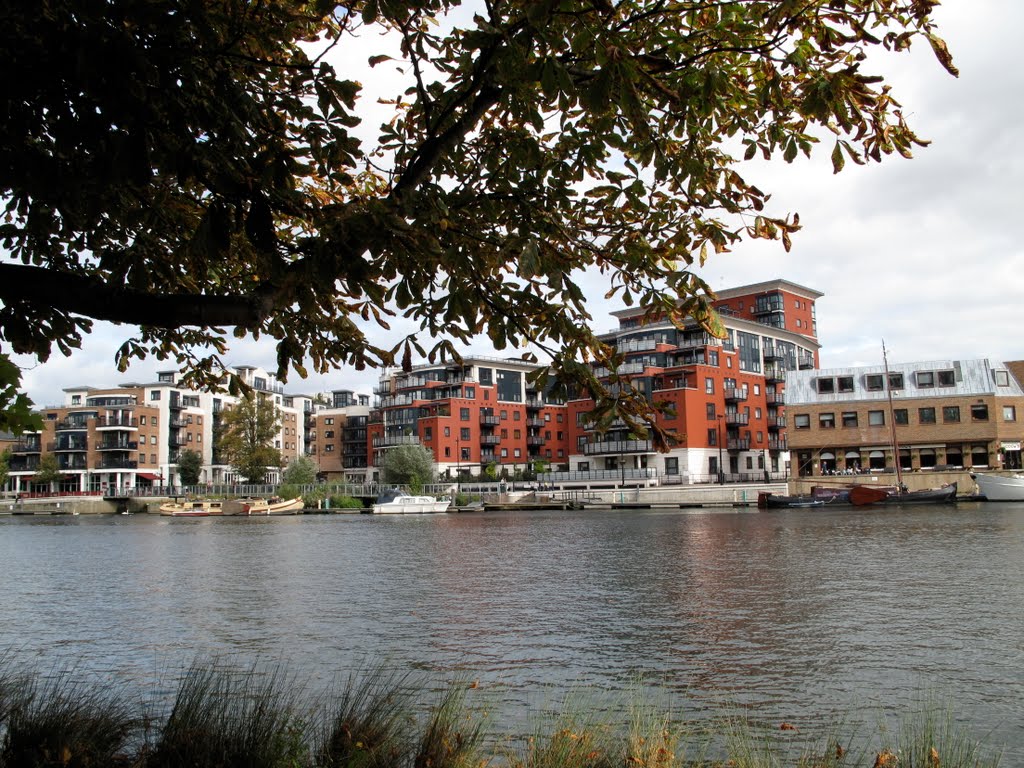 Kingston upon Thames by mikenzy