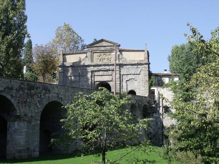 Bergamo, Porta San Agostini. by PeterE