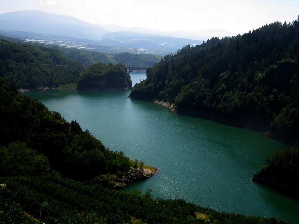 Lago Santa Giustina by Walter Micheletti