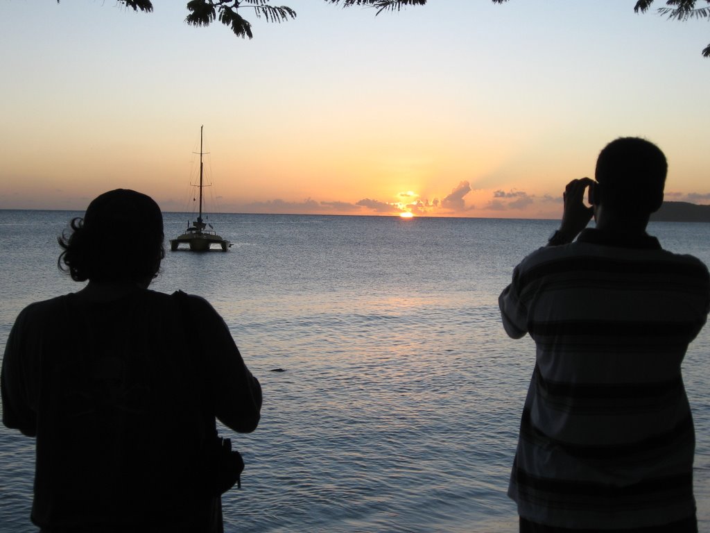 Malecon sunset by Gabriel D'Attili