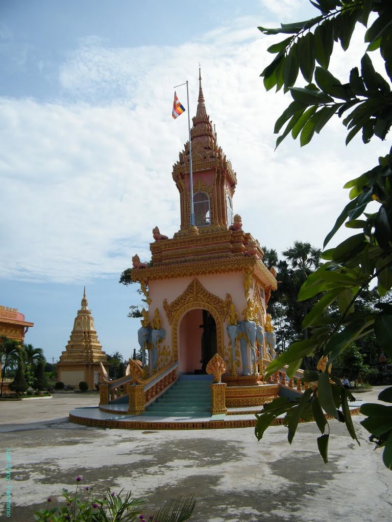 Chùa Xiêm Cán - Xiêm Cán pagoda by Vietnam Atlas