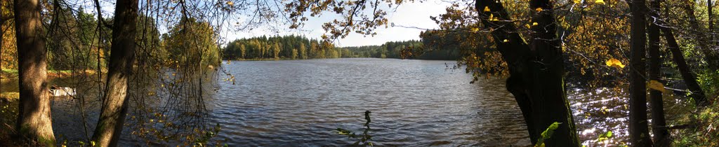 Herbstpanorama am Ullrichsteich by Duke of Woodquarter