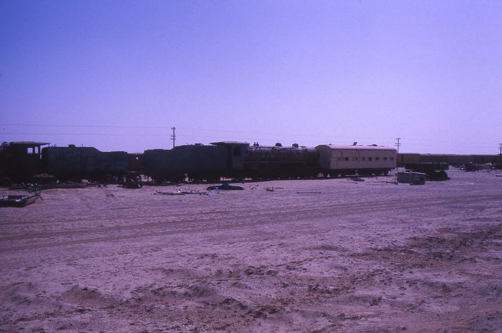 Atbara : railway cemetery by Patrick Ourdi