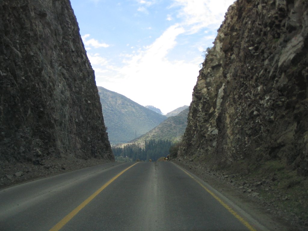 Entre las rocas..., Farellones, Santiago by Patricia Santini