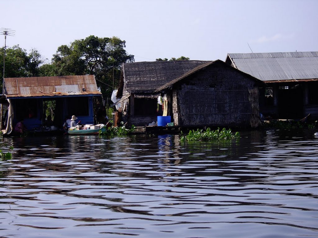 Boat tour from Siem Reap to Battambang by Bernhard Hiller