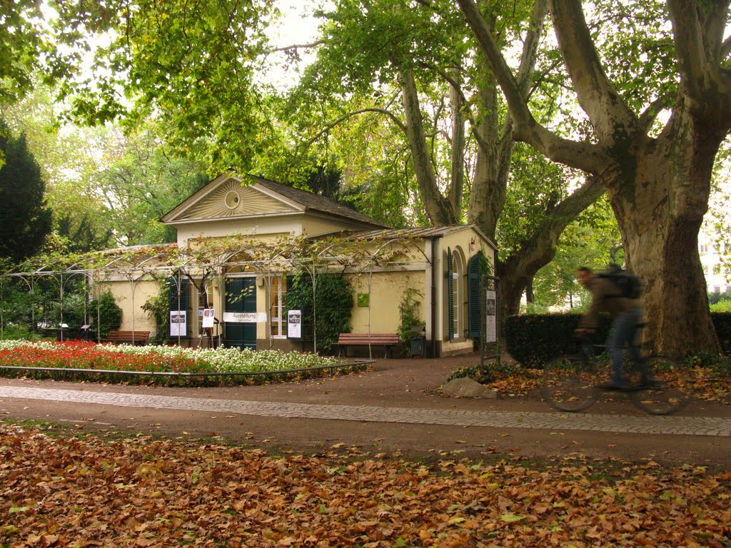 Nebbiensches Gartenhaus von 1810 = 200 Jahre alt by 600m