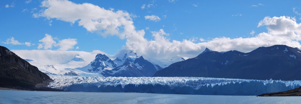 Perito Moreno by Blaise B