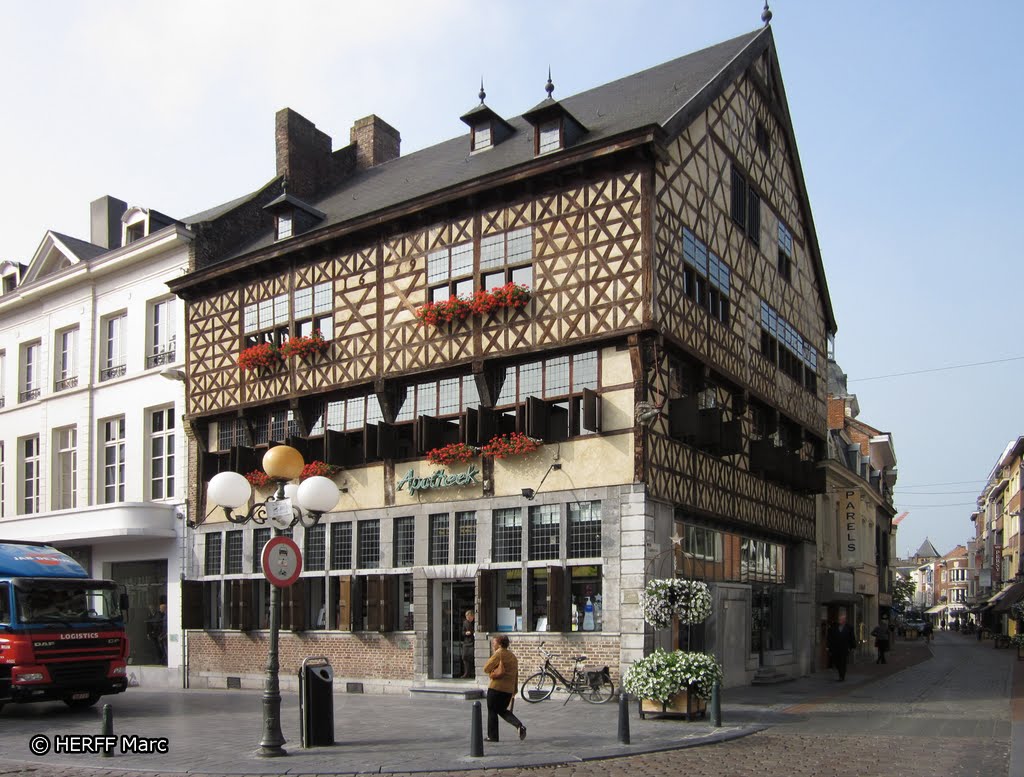 Hasselt: der große Markt by BossEupen