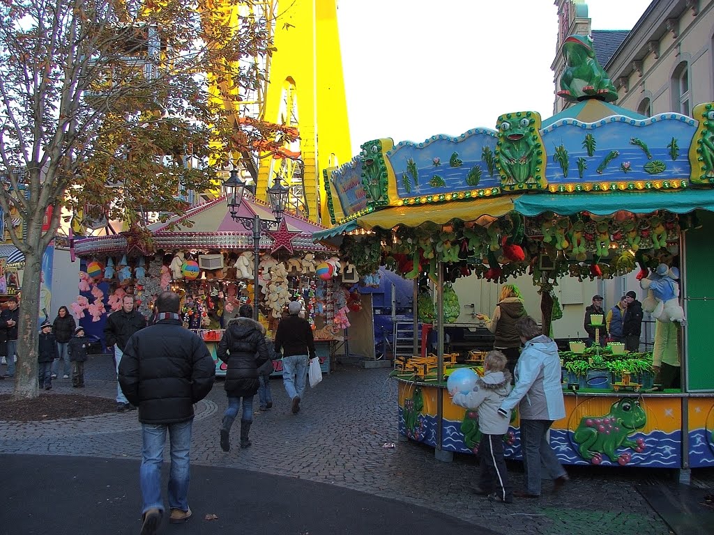 Rathausplatz Lippstadt - 84. Lippstädter Herbstwoche by SunSonic