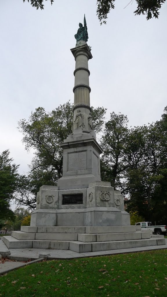 Soldiers and Sailors Monument by cwi.aida