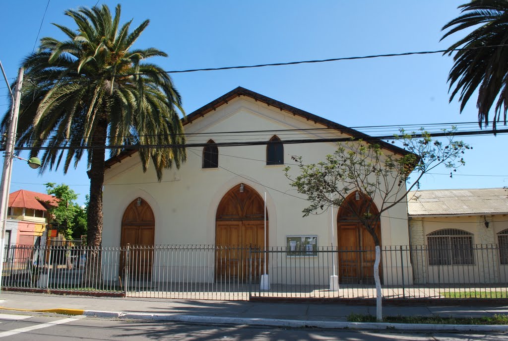 Iglesia Peñaflor by Manuel Soler Mayor - Chile