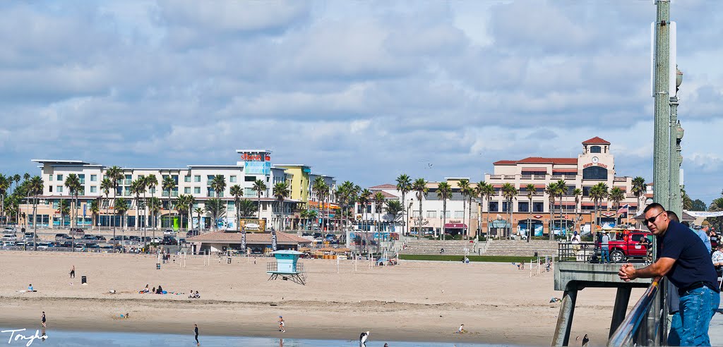 Huntington Beach View From Pier by Tongho