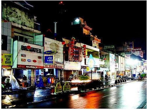 Malioboro Street at night - Yogyakarta by Phantom70