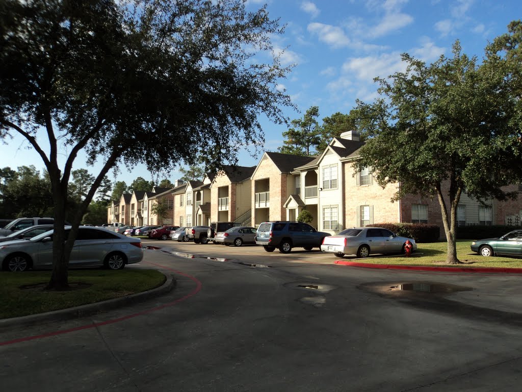 River Oaks Apartments by Mayakkannan