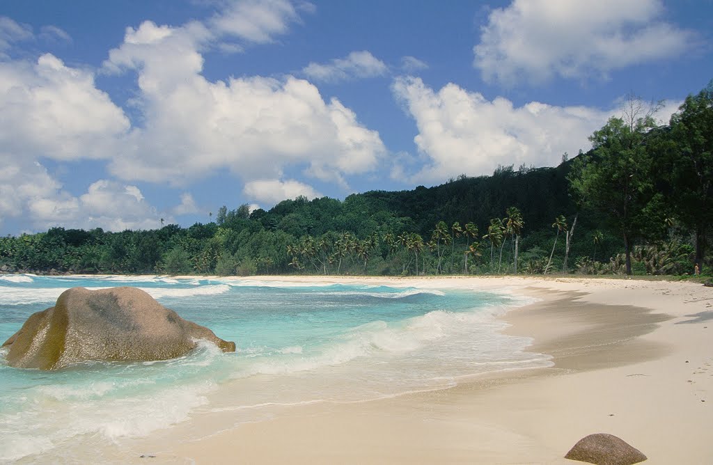 La Digue - Anse Cocos by maur61