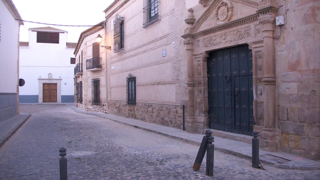 Casa del Prior de San Bartolomé (s. XVI) by Jose Luis Filpo