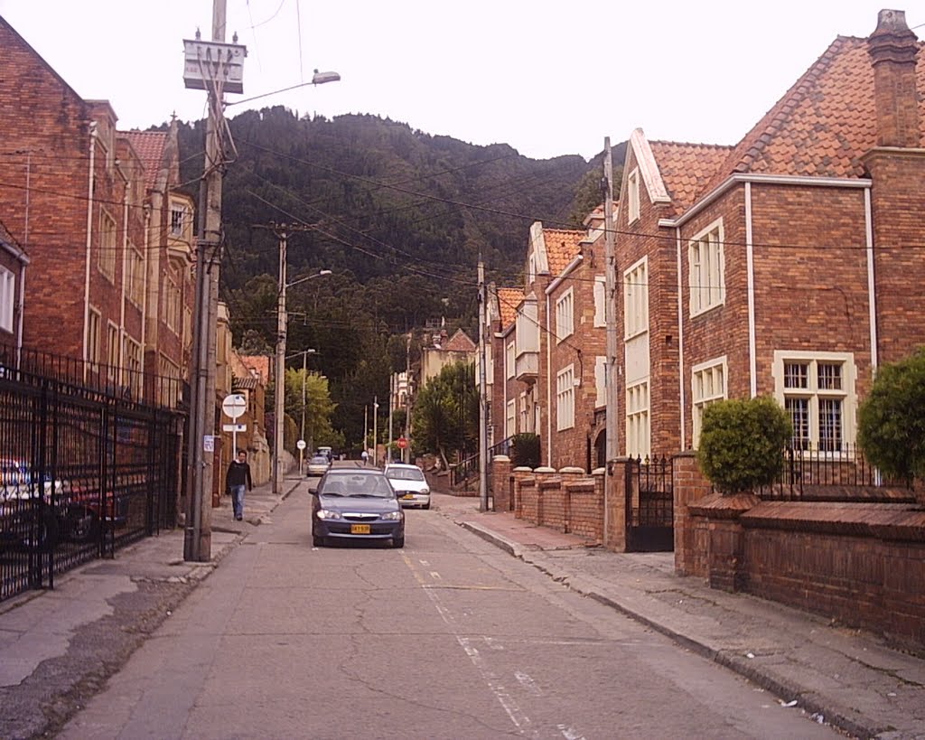 Barrio La Merced by Orlando Gutierrez