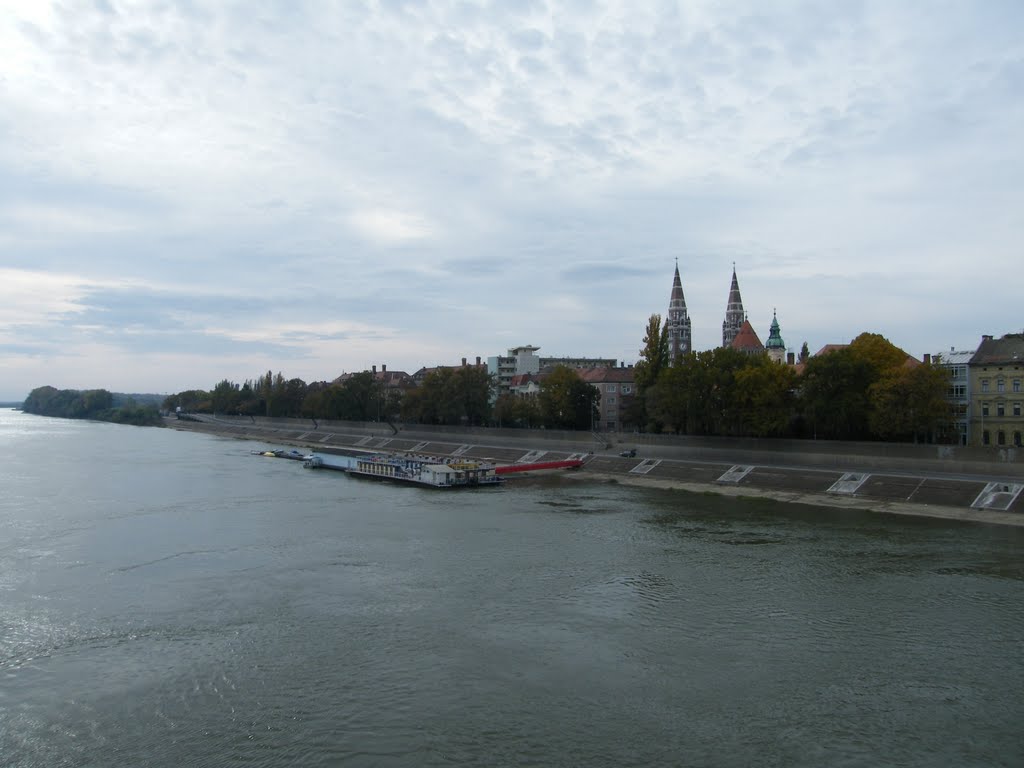 Szeged, Hungary by charlie_hu