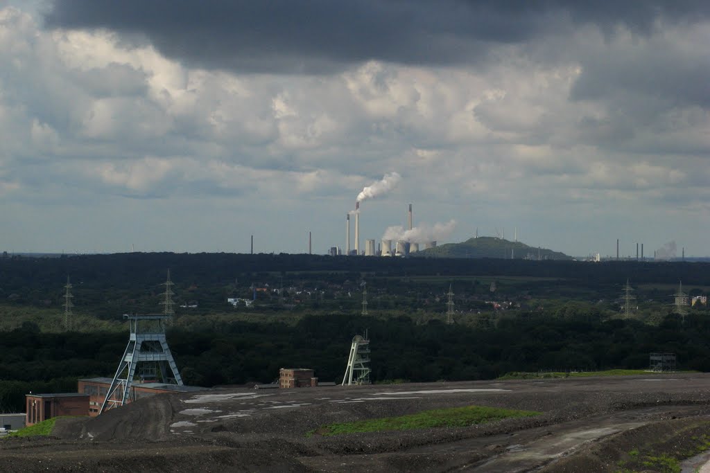 Auf der Halde Hoheward,Blick gen Westen by Alexandra & Karl-Hei…