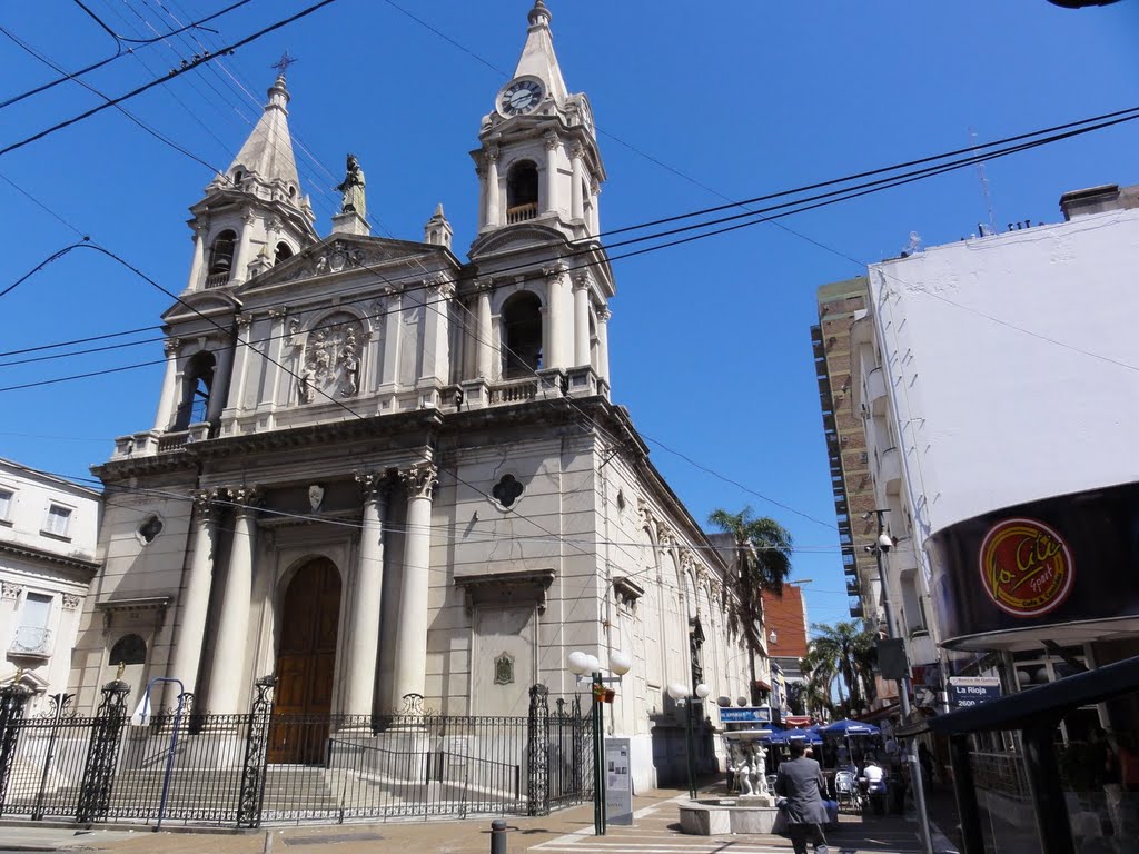 Santa Fe, Santa Fe Province, Argentina by Rodrigo Coster