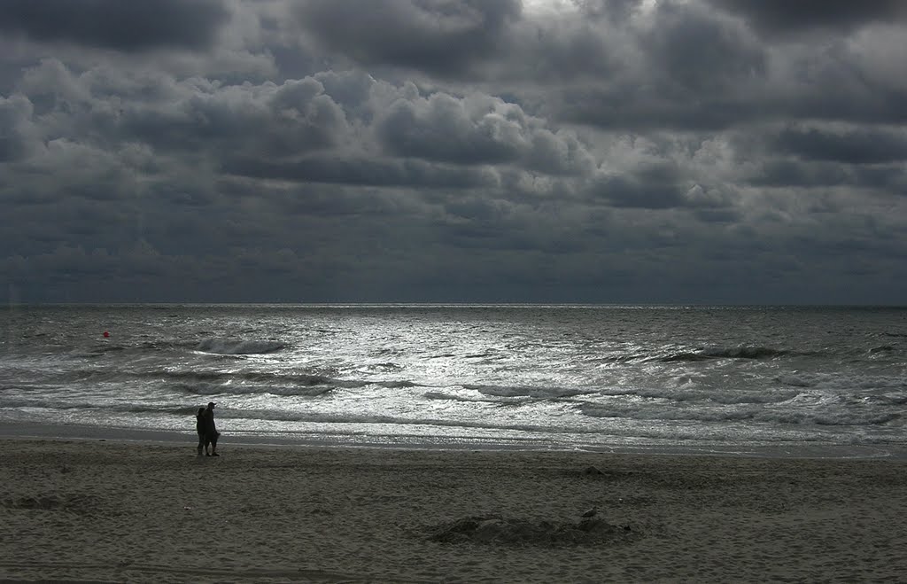 Egmond aan Zee by Bernd Magiera