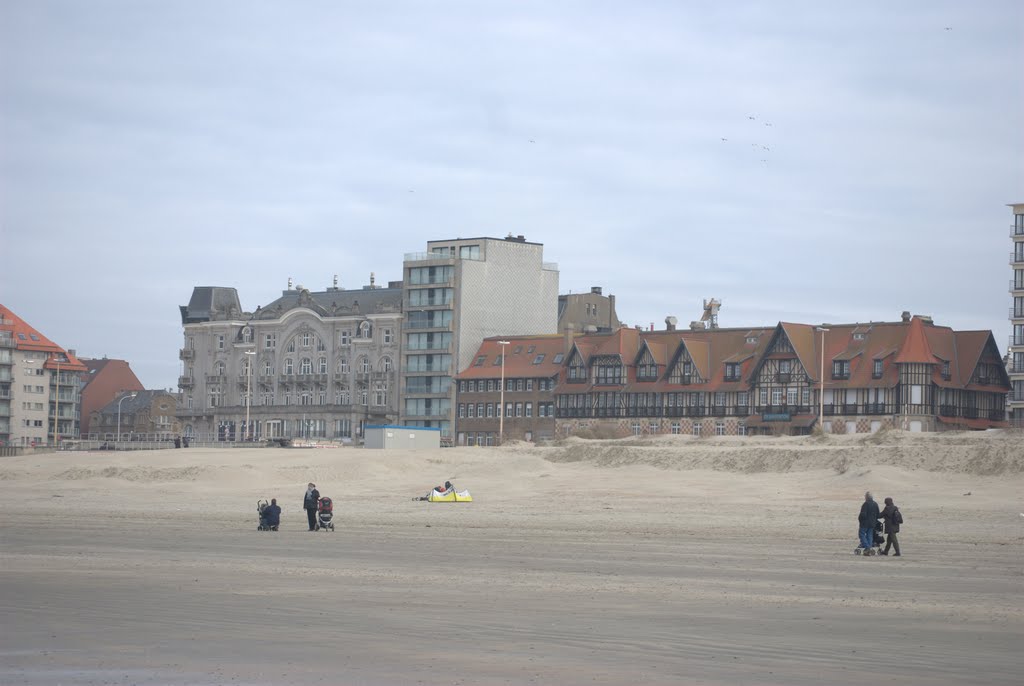 Nieuwpoort by Hans Van Deuren