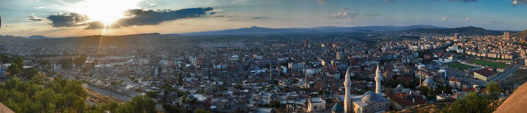 Nevsehir_Kale_Manzara_Panorama by omerzahidkubat