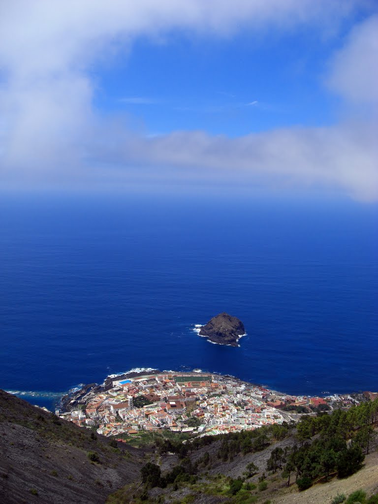 38459 San Juan del Reparo, Santa Cruz de Tenerife, Spain by hamzars