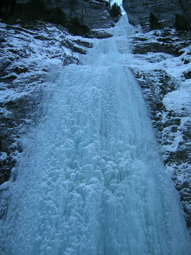 * Cascata di ghiaccio - Malga Ciapela * by Quechua