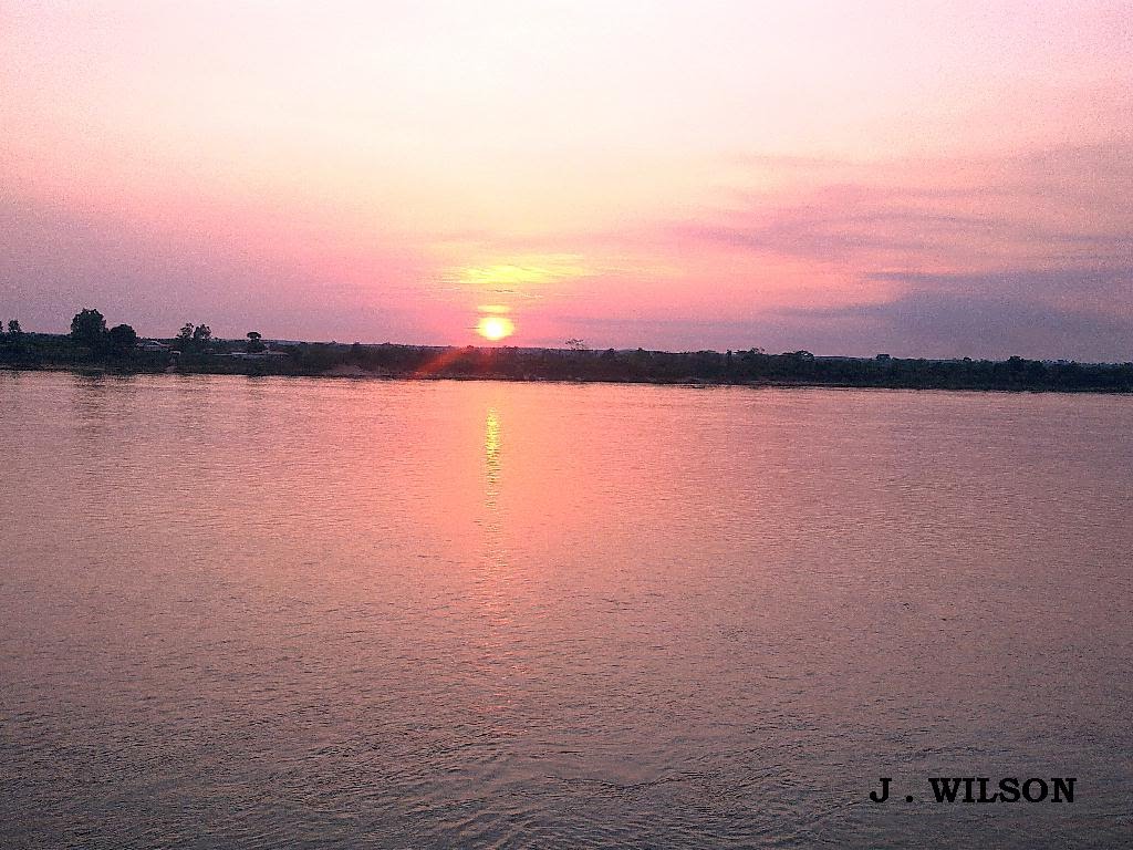 POR DO SOL NO RIO TOCANTINS EM IMPERATRIZ - MA BRASIL by J.WILSON