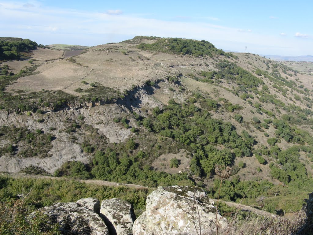 Vista dal Nuraghe Monte Cheja by fadda  domenico ange…