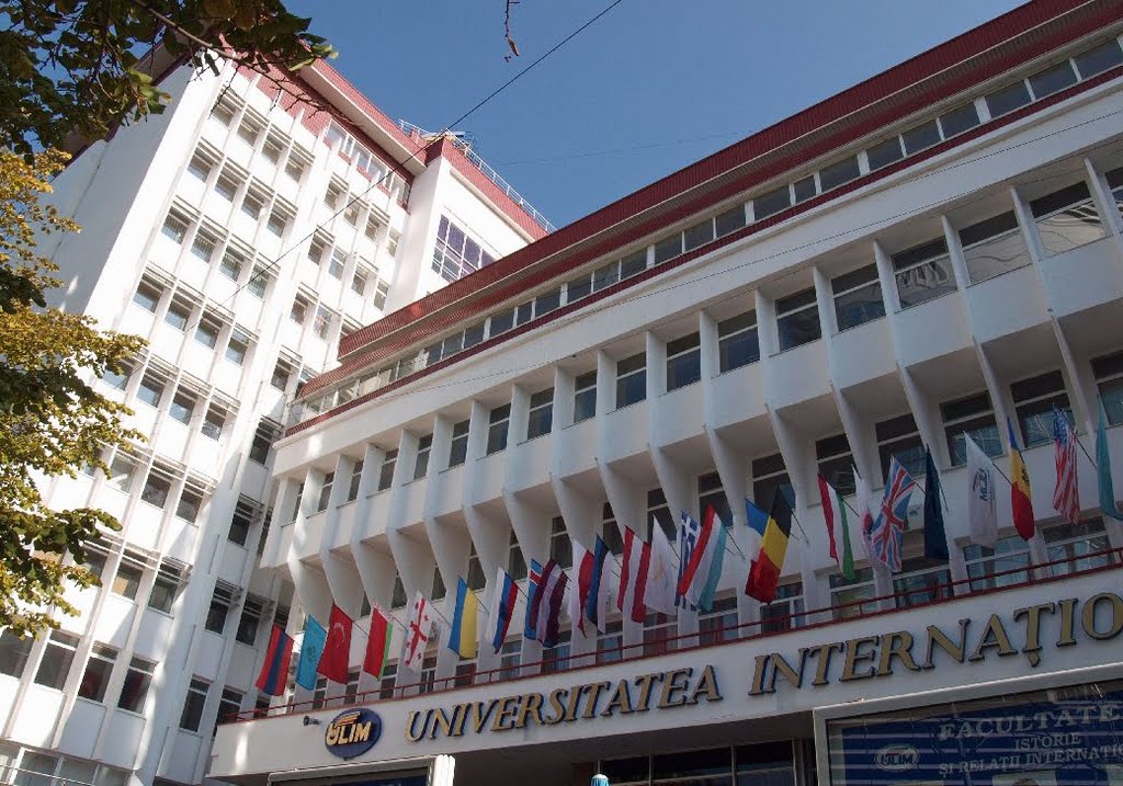 L'Université internationale - Chisinau by Patrick (JM) Perrier