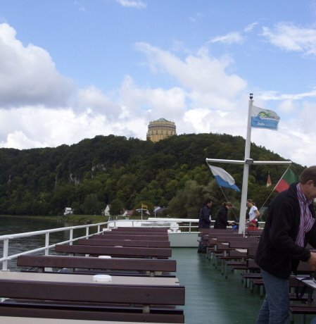 Befreiungshalle Kelheim vom Schiff aus by Metzner