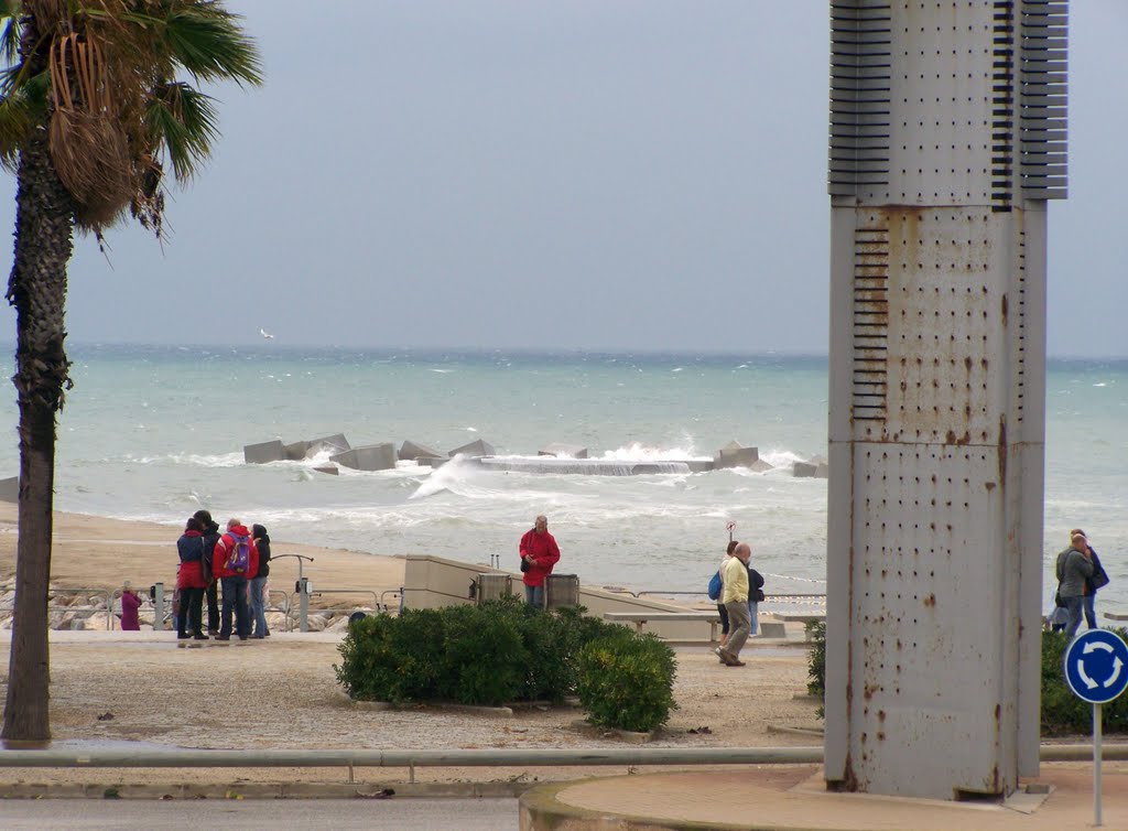 Platja del Bogatell by Yeagov