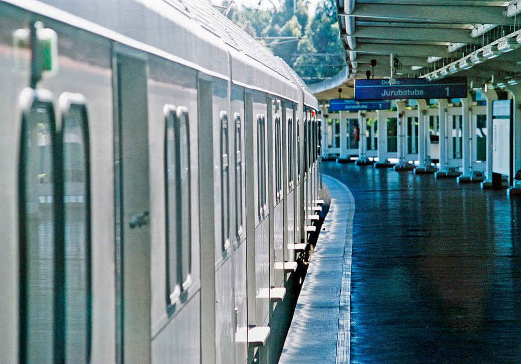 São Paulo - Estação Morumbi da CPTM - by Eduardo Dantas