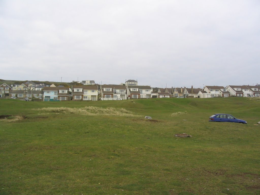 Ogmore seafront houses by crispenheadaches