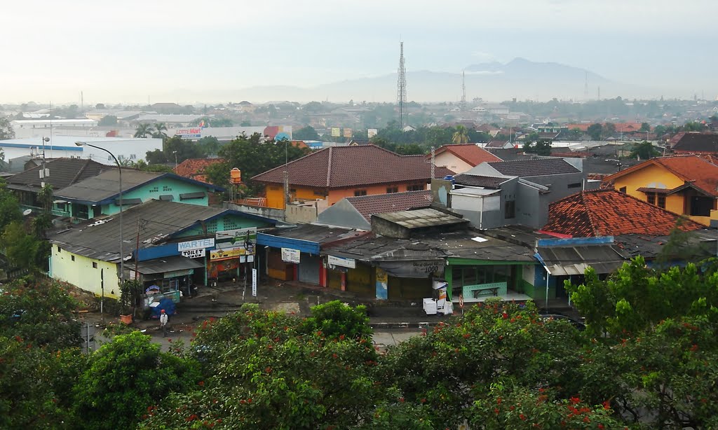 Pemandangan arah tenggara dari jembatan layang Pasar Rebo Southeast view from Pasar Rebo flyover by nizar kauzar