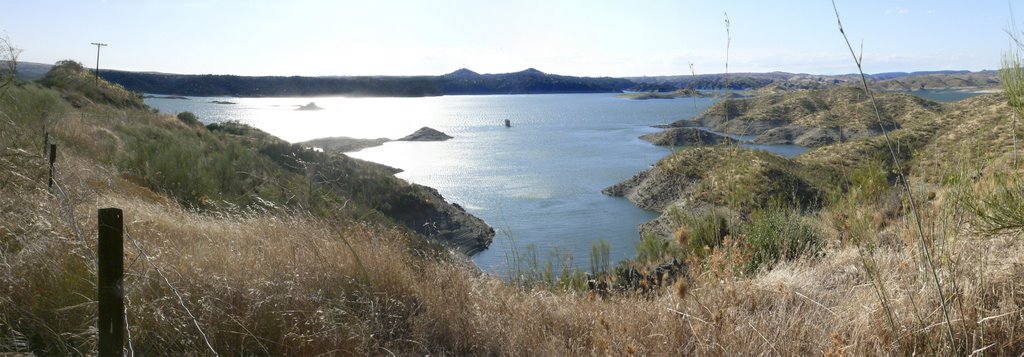 Embalse de Alcantara by Jose Ignacio M.G.