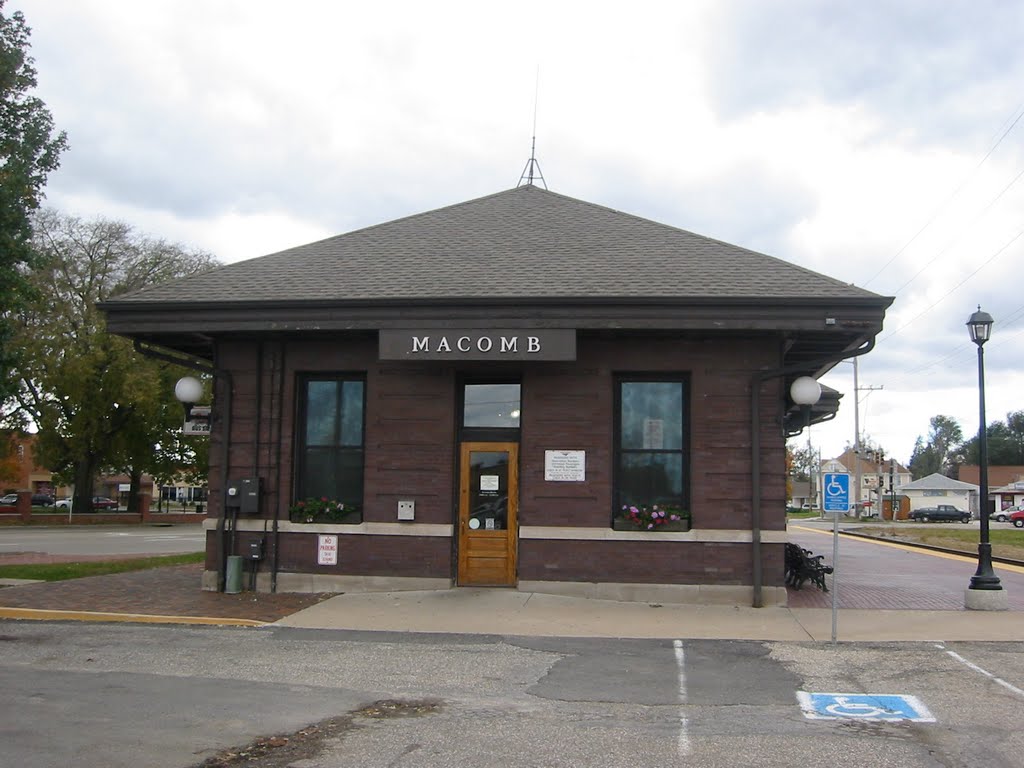 Macomb, Illinois Travel Center by KPC100