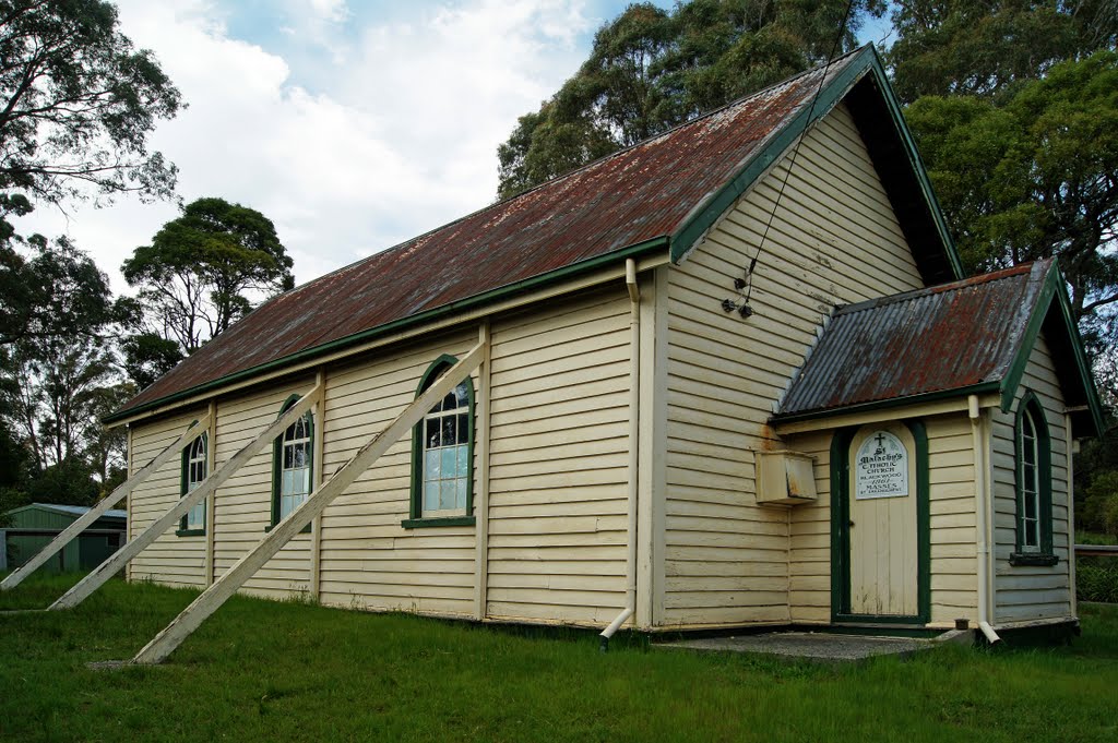 St Malachy's Catholic Church (2010). Built in 1861, this is the West End of St Mary Magdalen's Catholic Community Trentham by Muzza from McCrae