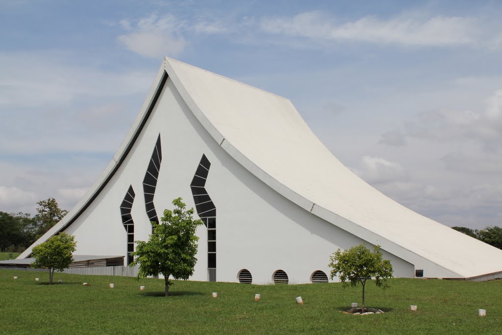 Catedral Rainha da Paz (2) - Brasília, Brasil by Pedro Ferreira dos S…