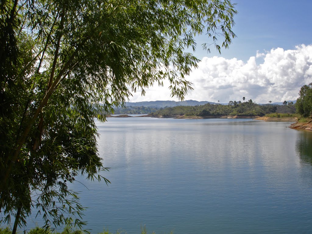 Embalse de Guatapé, Antioquia, Colombia by Luis G. Restrepo