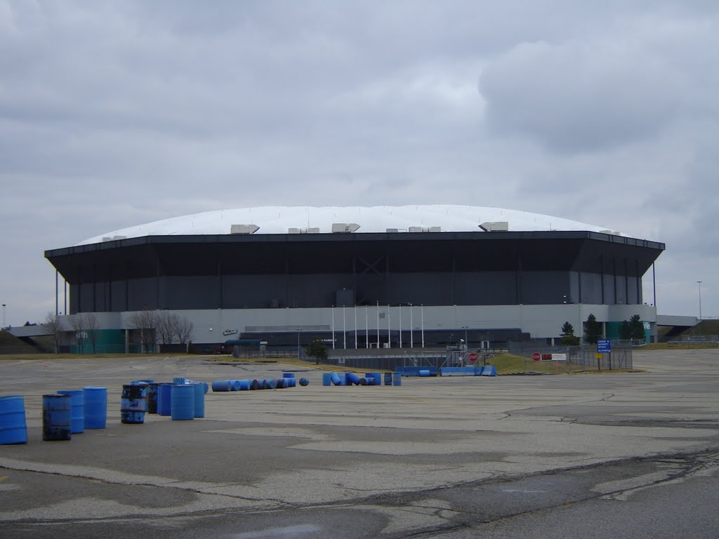 Pontiac Silverdome 12-26-2006 by JustinOrminski